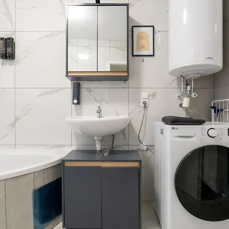 For 3 Guests I Kitchen I Netflix I 24 7 Check-in * 카펜베르크