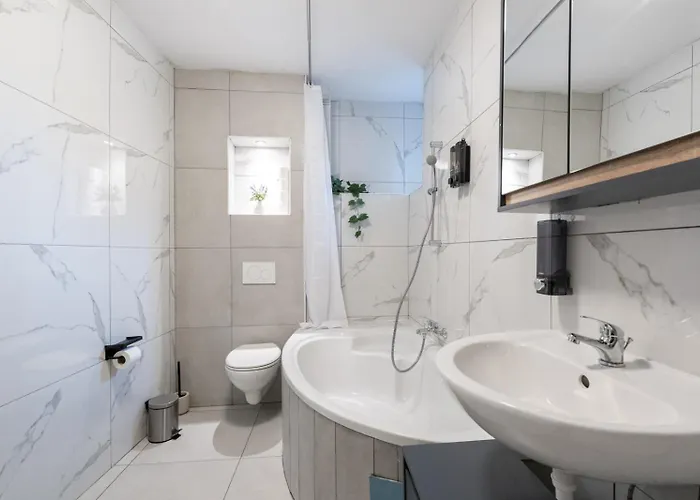 For 3 Guests I Kitchen I Netflix I 24 7 Check-in 아파트