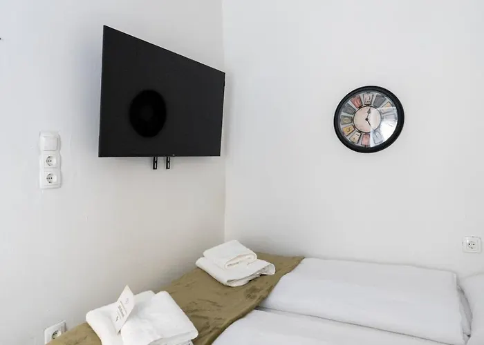 For 3 Guests I Kitchen I Netflix I 24 7 Check-in *