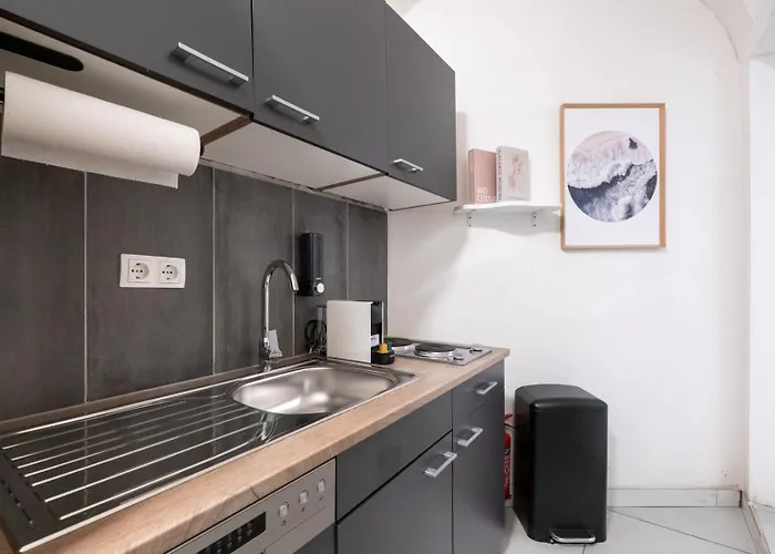 For 3 Guests I Kitchen I Netflix I 24 7 Check-in 아파트